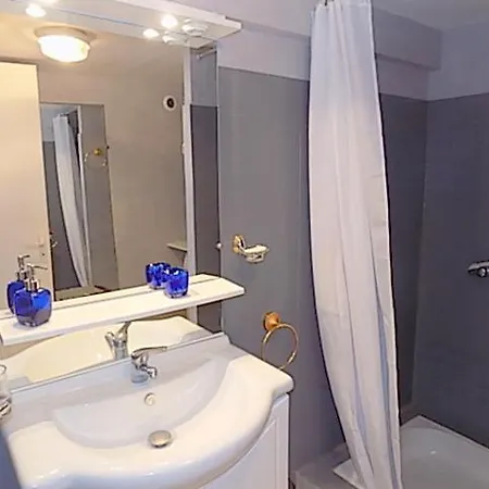 Saint Palais Sur Mer - Appartement - Petite Copropriete - Centre Ville *